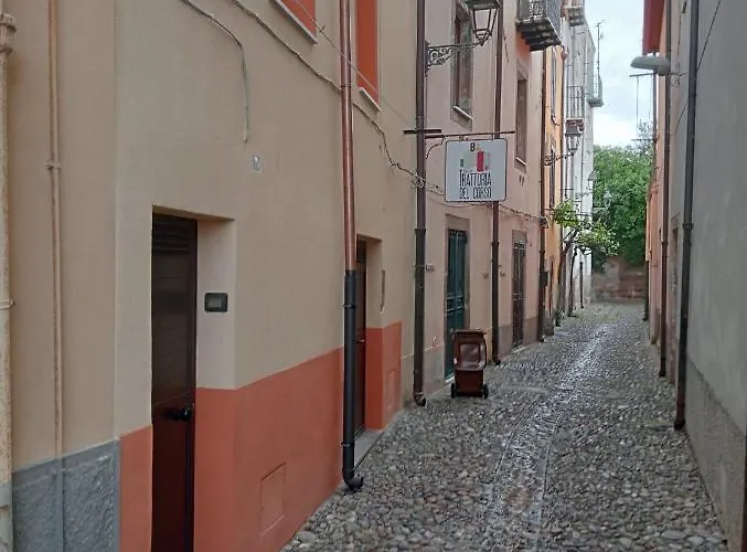 Feriehus Casa Tildepino Davanti Al Fiume Temo Locazione Turistica Bosa